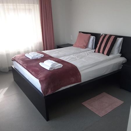 Jaunamuiza Apartamenti Valmiera Buitenkant foto