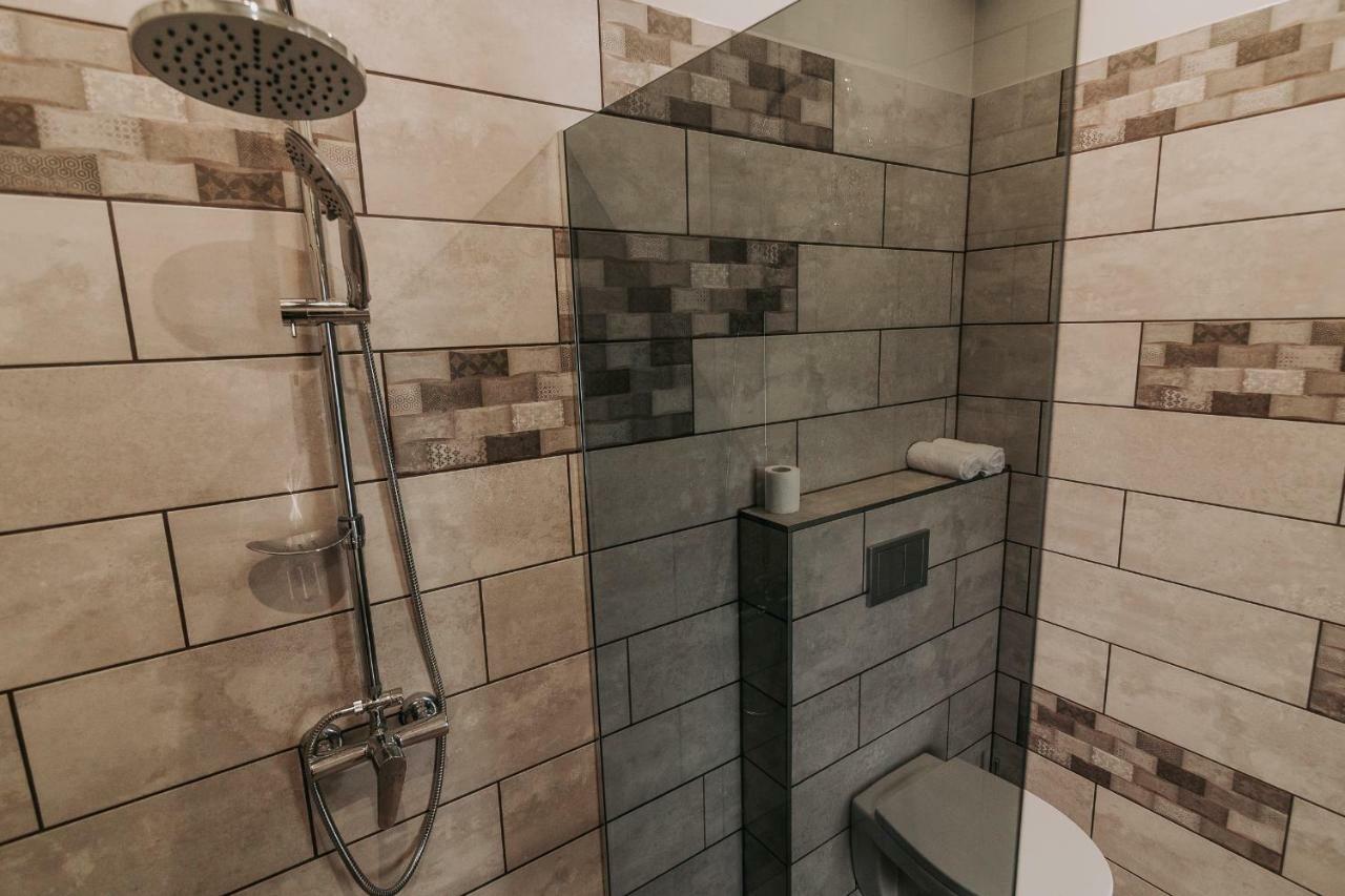 Jaunamuiza Apartamenti Valmiera Buitenkant foto