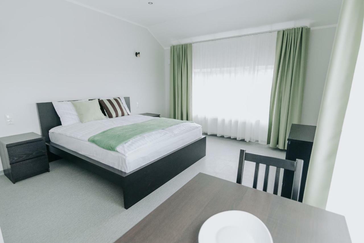 Jaunamuiza Apartamenti Valmiera Buitenkant foto